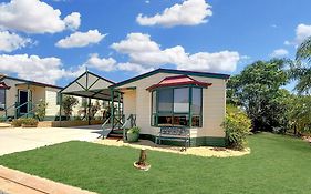 Outback Villas